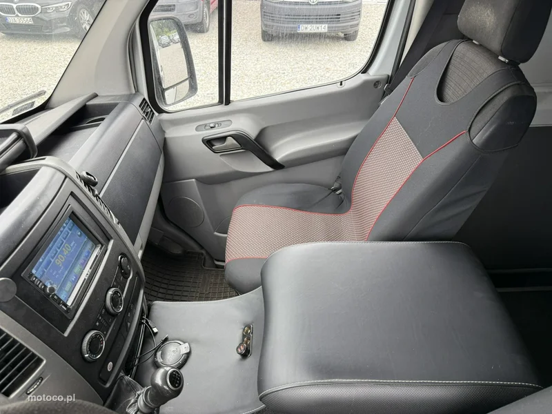 Mercedes-Benz Sprinter 12