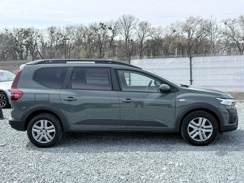 Dacia Jogger 6