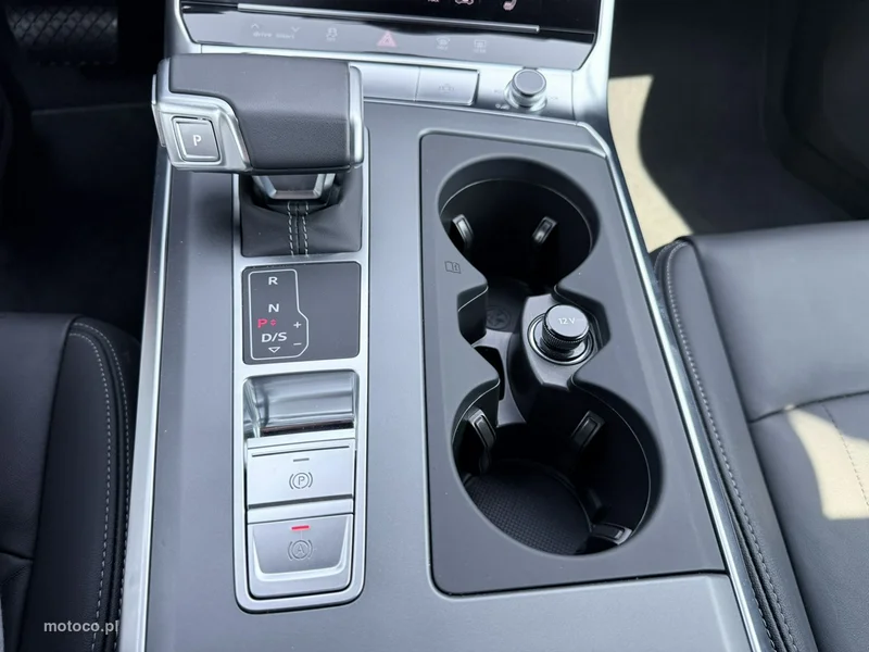 Audi A6 C8 31
