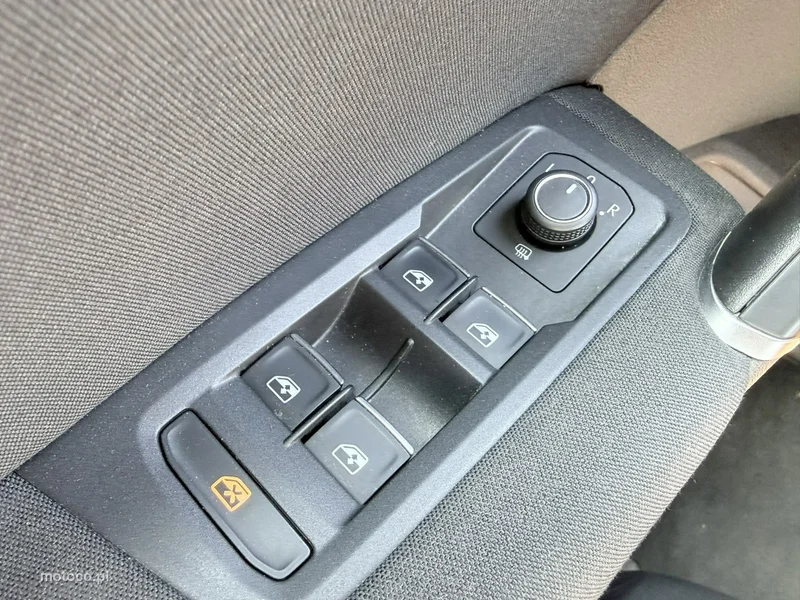 Volkswagen Touran 5T 16