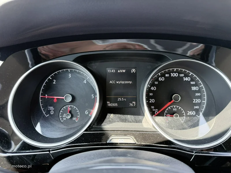 Volkswagen Touran 5T 19