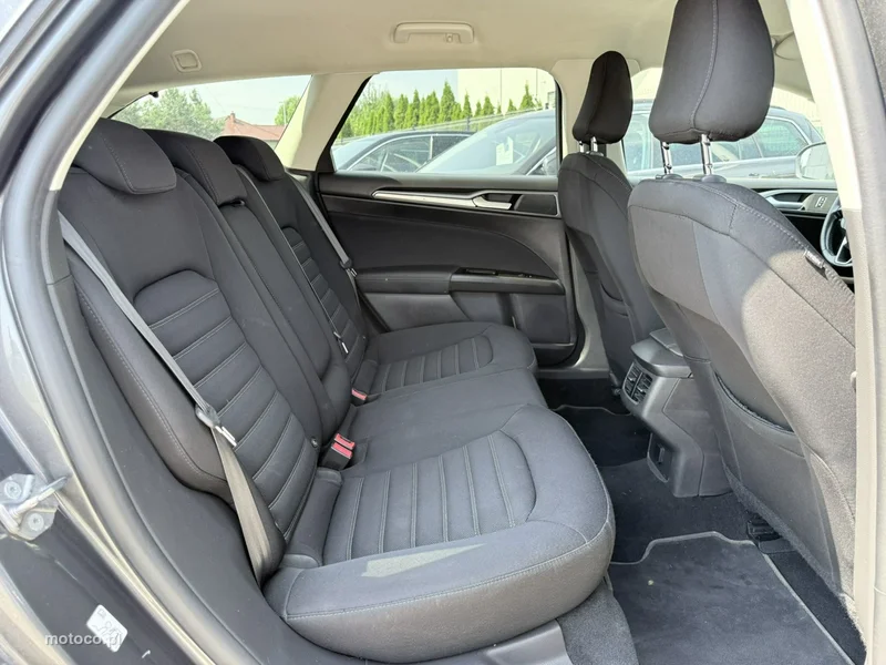 Ford Mondeo V 13