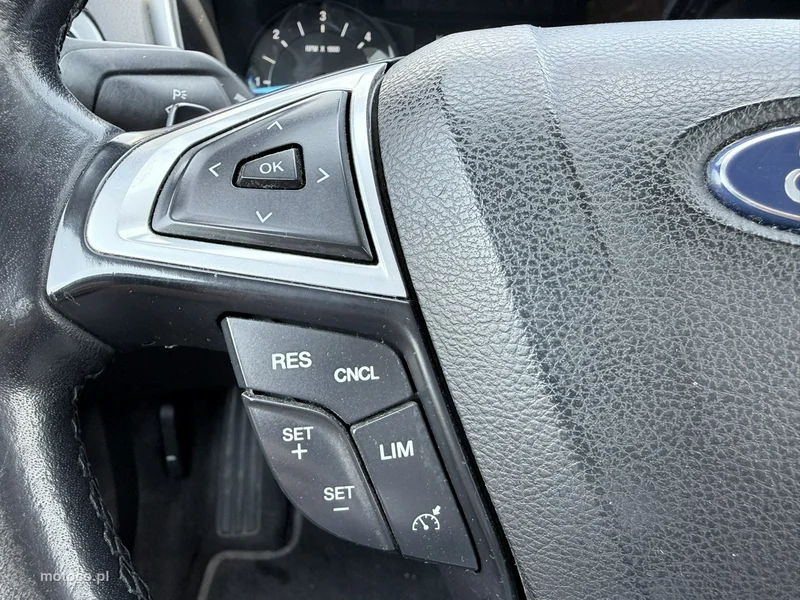 Ford Mondeo V 17