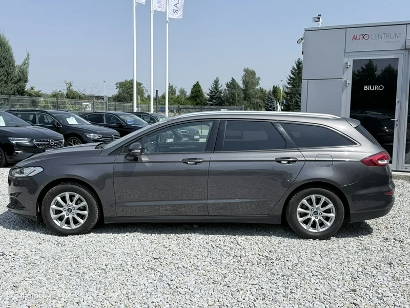 Ford Mondeo V 6