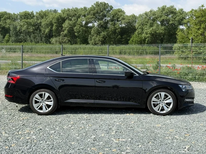 Skoda Superb III 11