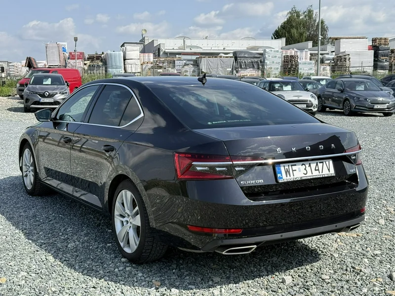 Skoda Superb III 8