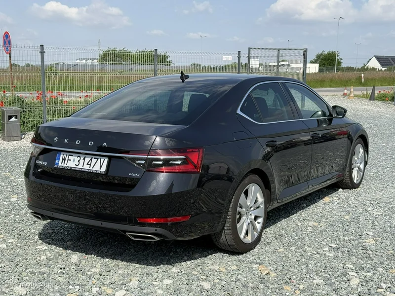 Skoda Superb III 10