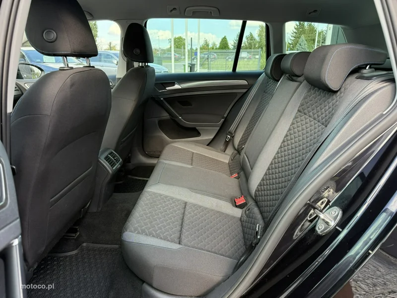Volkswagen Golf Variant 12
