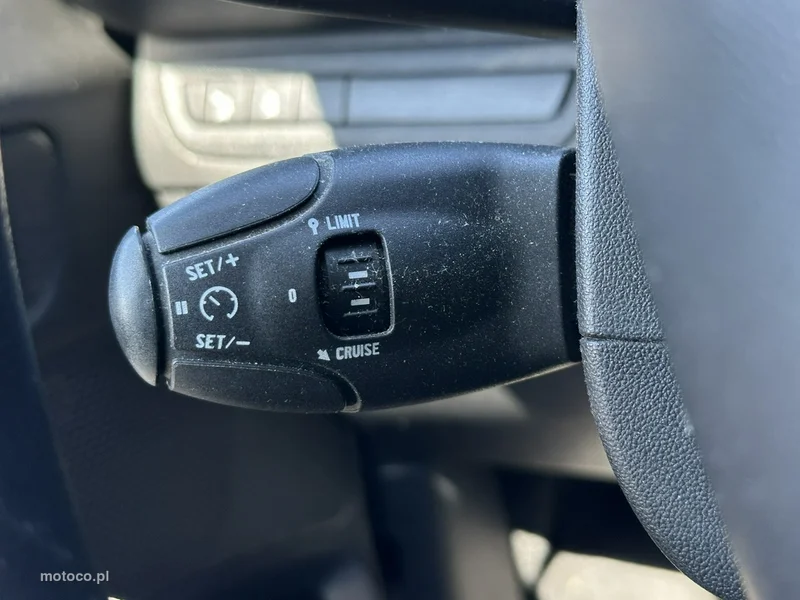 Peugeot 208 17