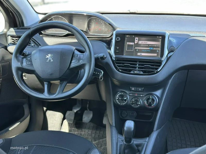Peugeot 208 4