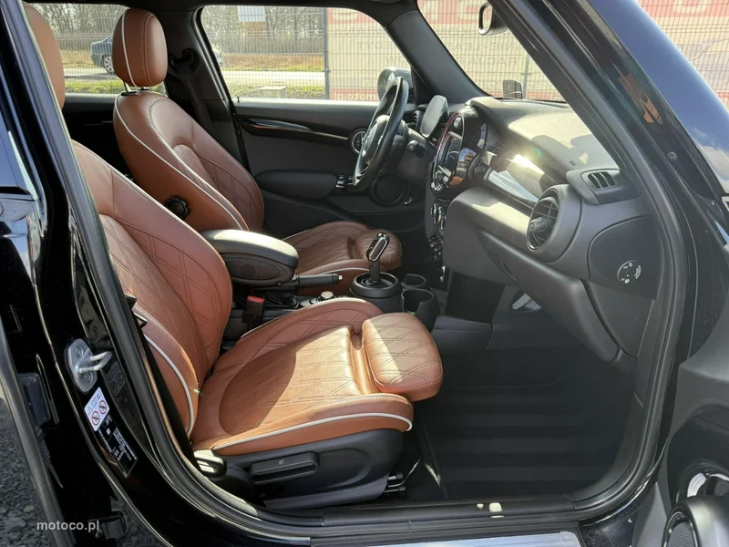 MINI Cooper 17