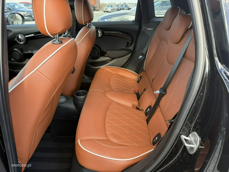 MINI Cooper 6