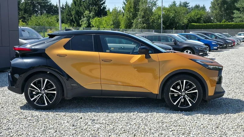Toyota C-HR II 10