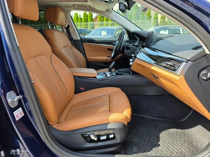 BMW Seria 5 G30 518 16