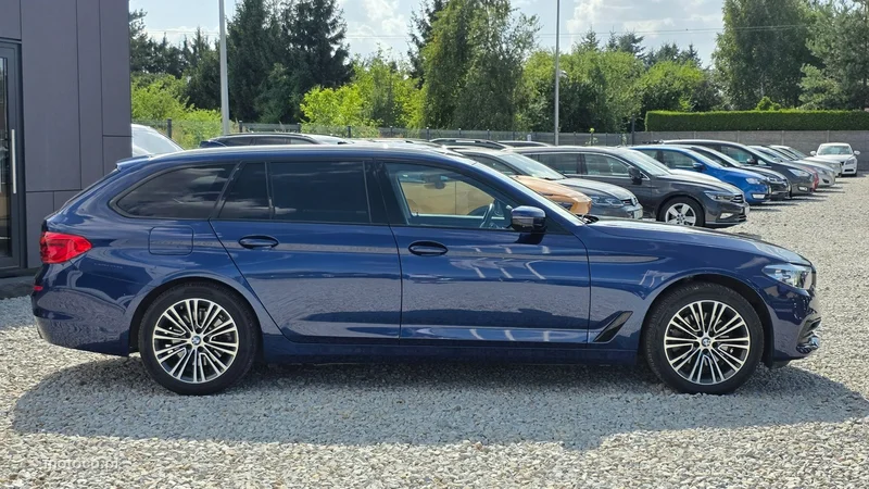 BMW Seria 5 G30 518 10
