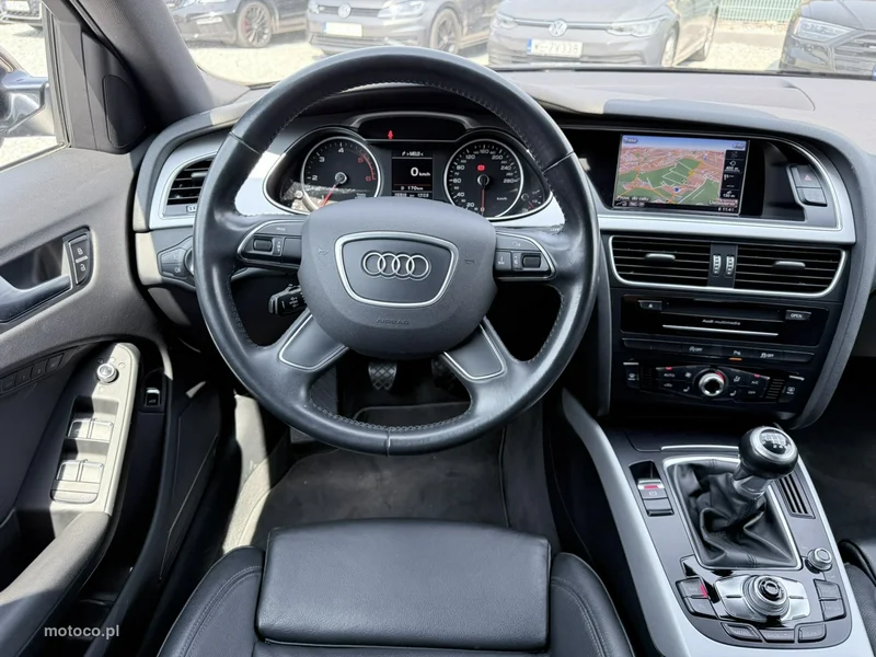 Audi A4 B8 12