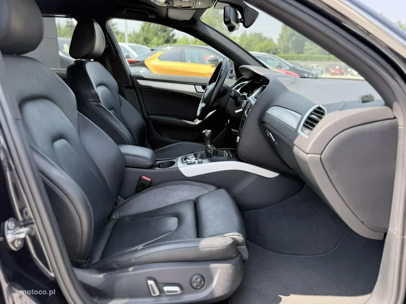 Audi A4 B8 21