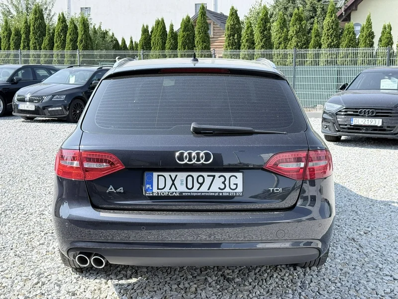 Audi A4 B8 9