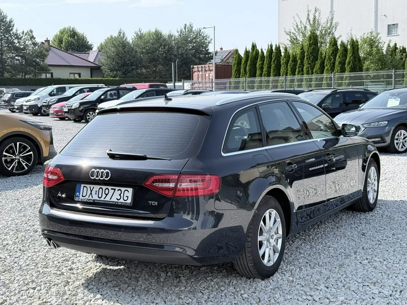 Audi A4 B8 10