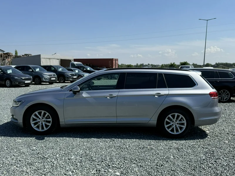 Volkswagen Passat Variant B8 6