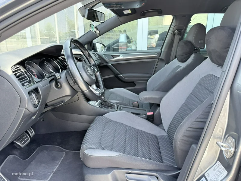 Volkswagen Golf VII 14