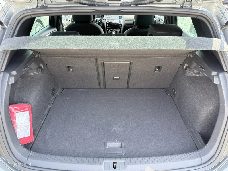 Volkswagen Golf VII 25