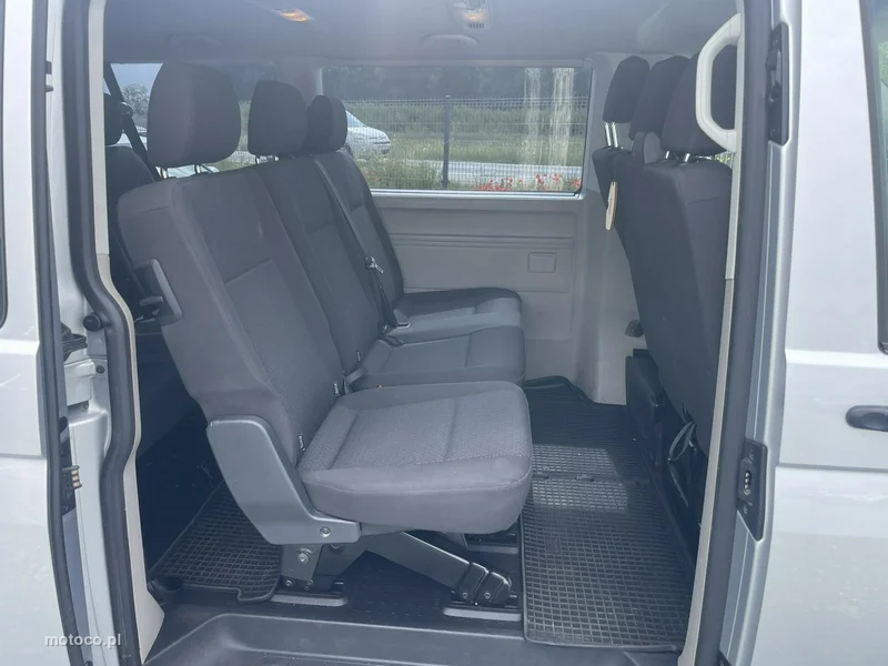 Volkswagen Caravelle 21