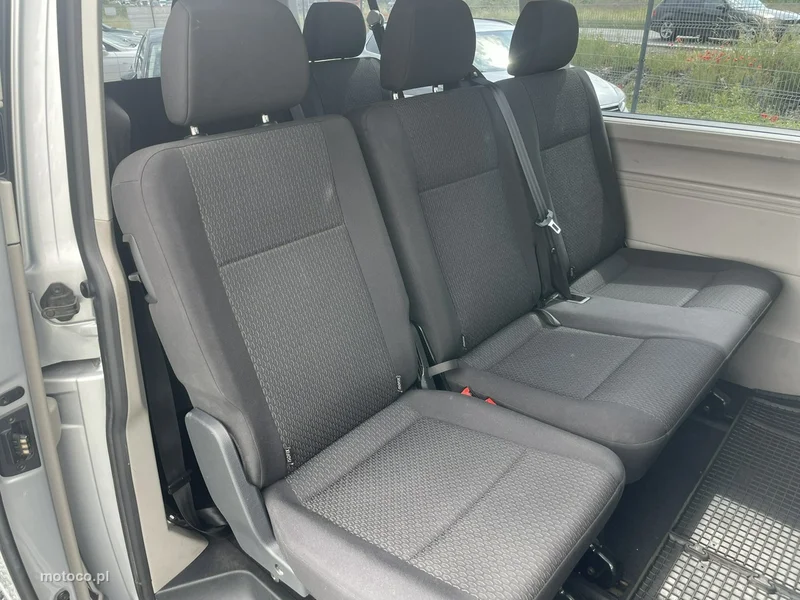 Volkswagen Caravelle 22