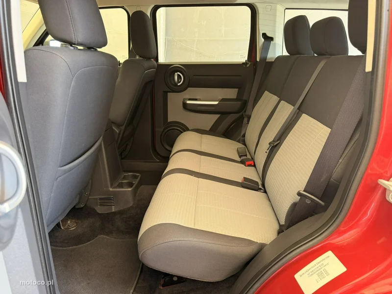 Dodge Nitro 12