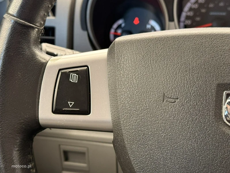 Dodge Nitro 16