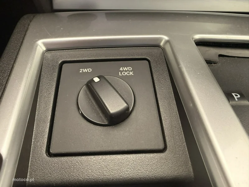 Dodge Nitro 25