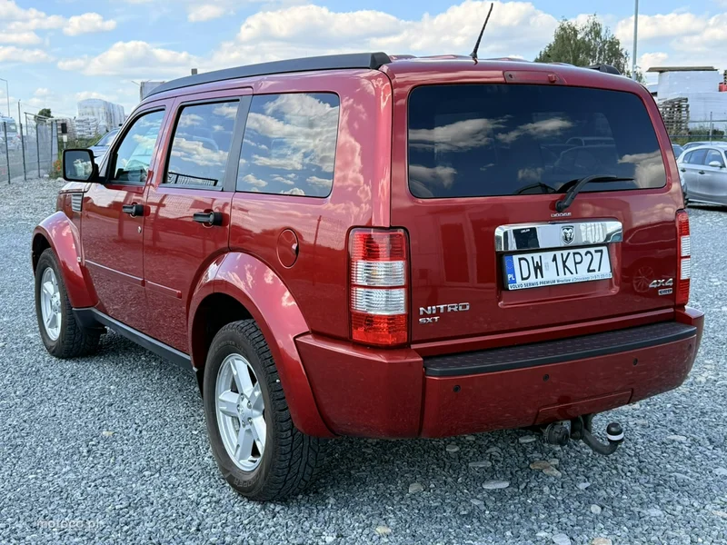 Dodge Nitro 7