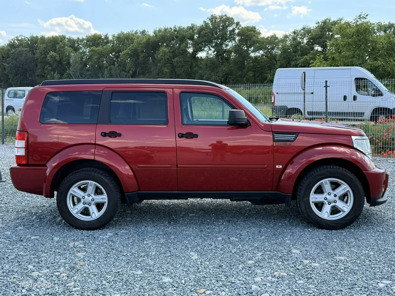 Dodge Nitro 10