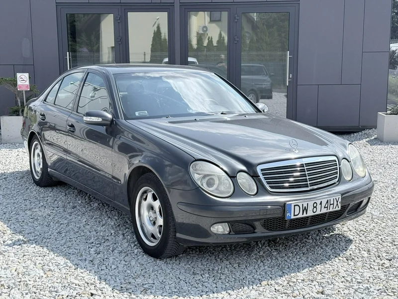Mercedes-Benz Klasa E W211 E 220 3