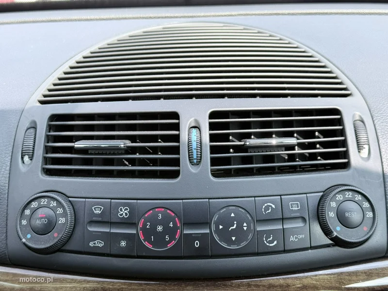 Mercedes-Benz Klasa E W211 E 220 25