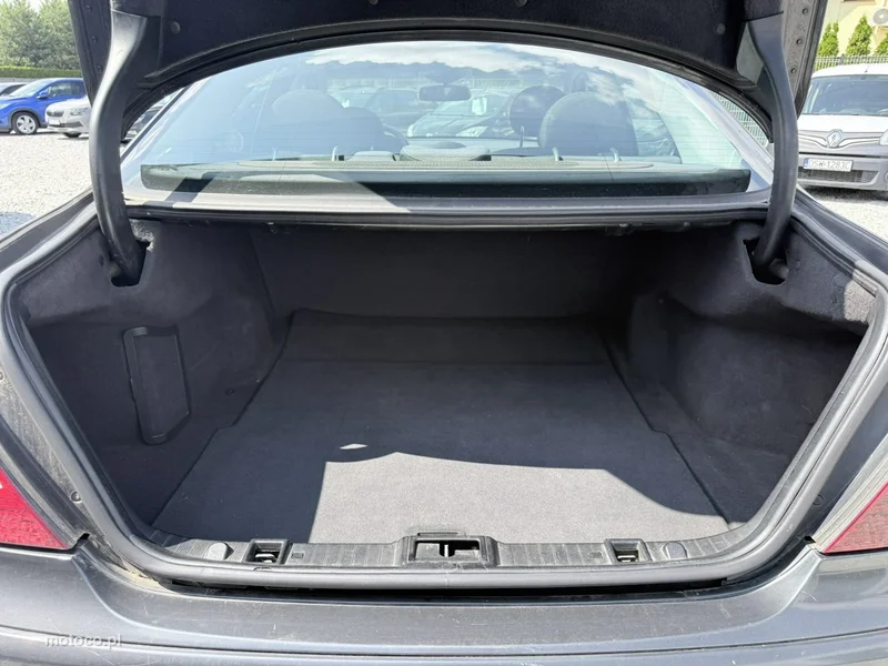 Mercedes-Benz Klasa E W211 E 220 27
