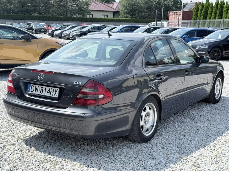 Mercedes-Benz Klasa E W211 E 220 9