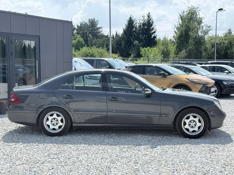 Mercedes-Benz Klasa E W211 E 220 10