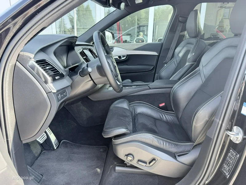 Volvo XC 90 11