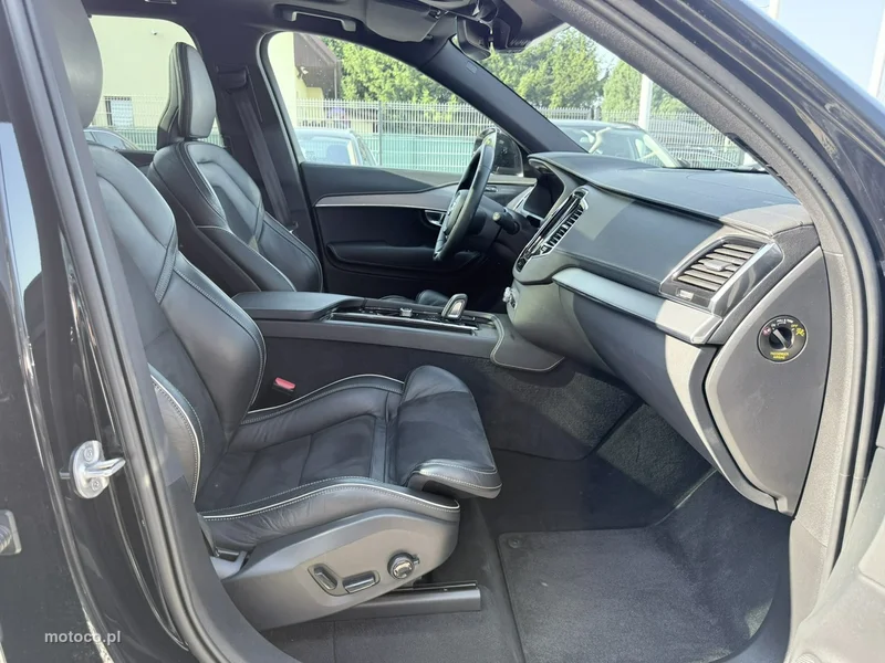 Volvo XC 90 17