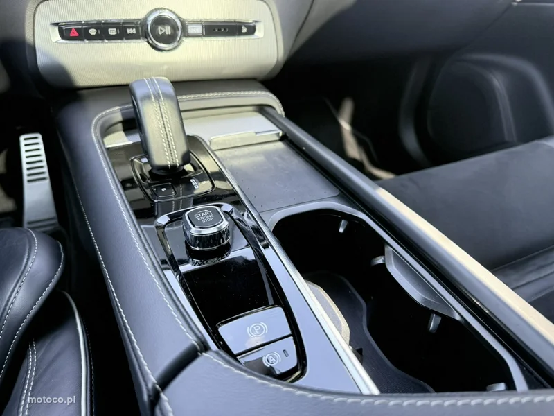 Volvo XC 90 26