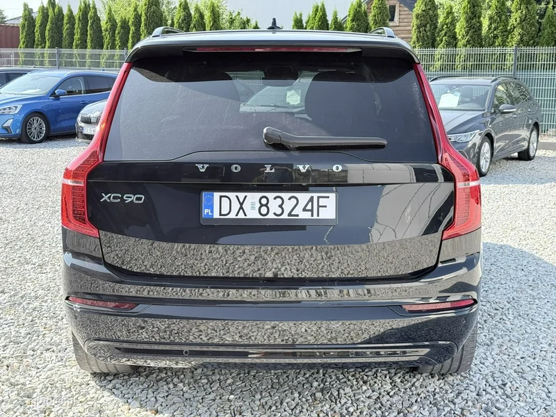 Volvo XC 90 8