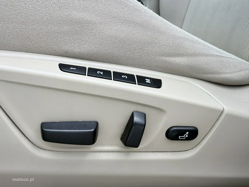 Suzuki Kizashi 16