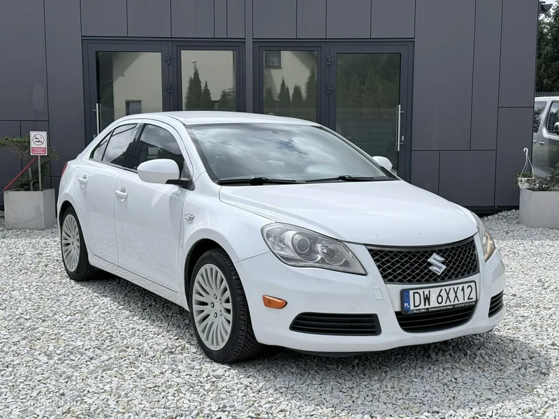 Suzuki Kizashi 3