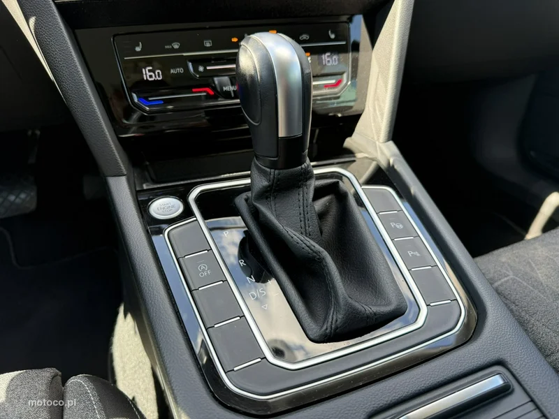 Volkswagen Passat Variant B8 17