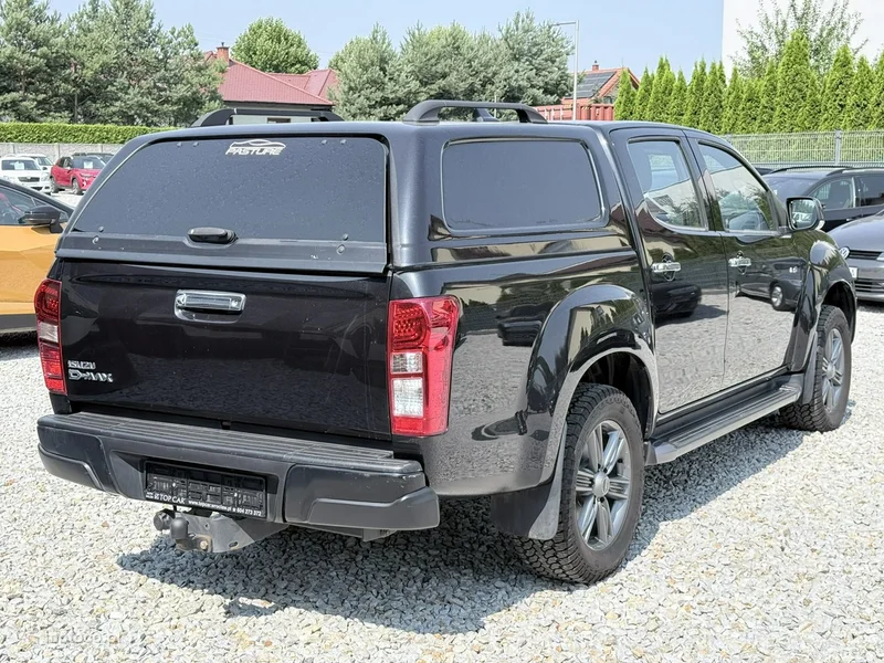 Isuzu D-Max 11