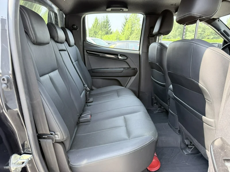 Isuzu D-Max 15