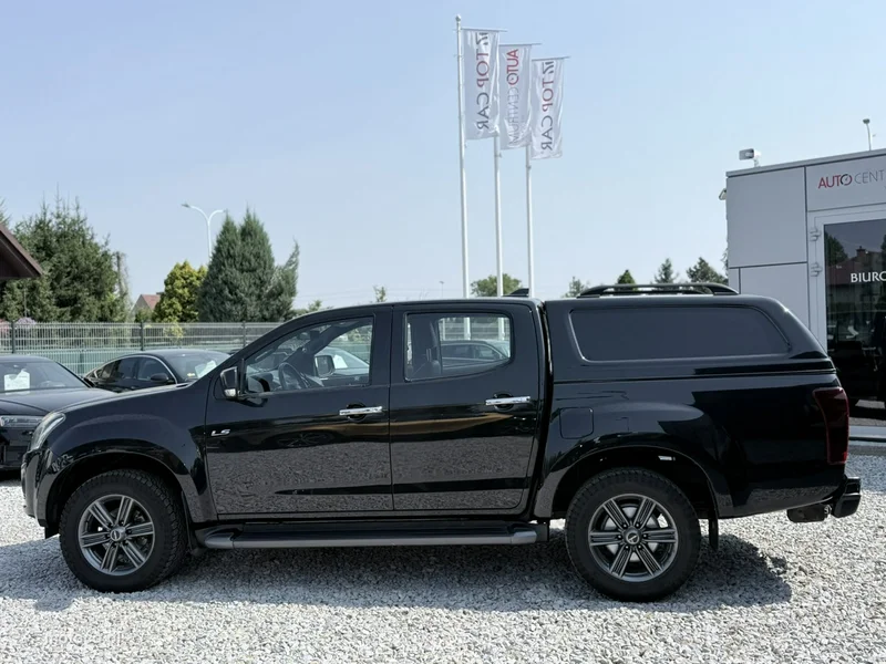 Isuzu D-Max 8