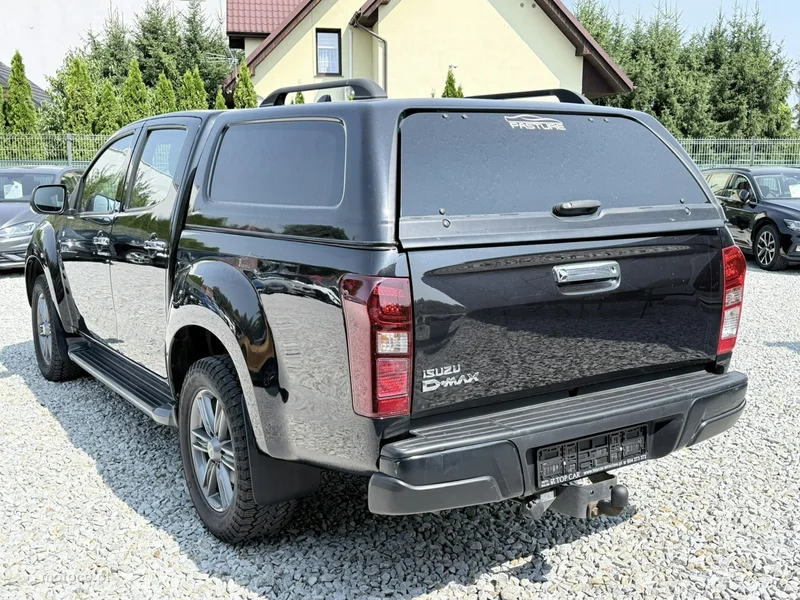 Isuzu D-Max 9