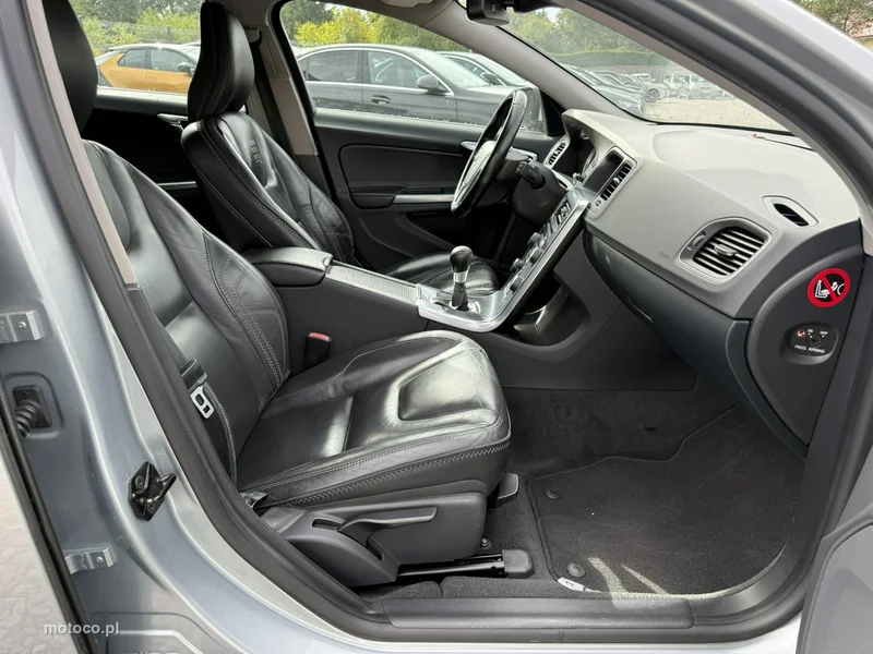 Volvo V60 15